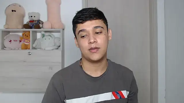 kaiine190 online show from November 28, 2025, 7:08 am