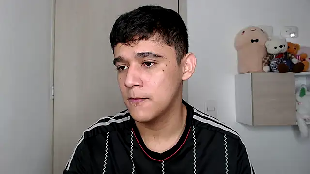 kaiine190 online show from February 6, 2026, 9:38 am