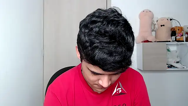 kaiine190 online show from October 15, 2025, 7:05 am