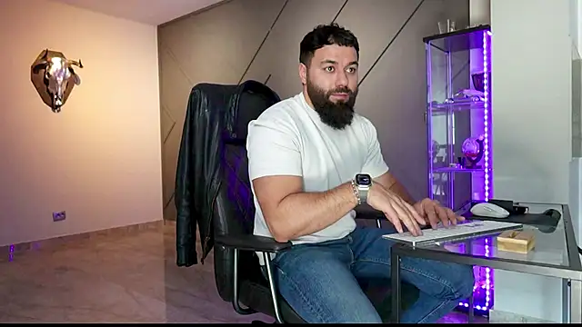 mattmasterss online show from March 18, 2025, 12:17 pm