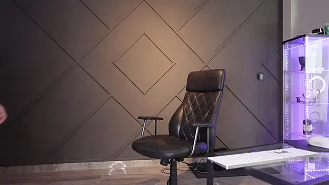 mattmasterss online show from June 13, 2026, 1:53 pm