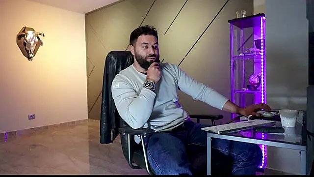 mattmasterss online show from March 13, 2025, 3:39 pm