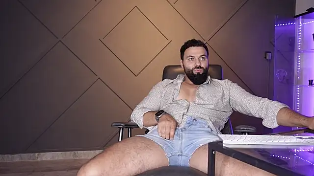 mattmasterss online show from June 14, 2026, 8:21 pm