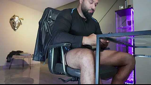 mattmasterss online show from September 9, 2025, 12:43 am