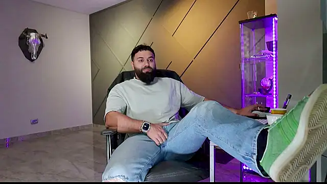 mattmasterss online show from March 11, 2025, 5:46 am