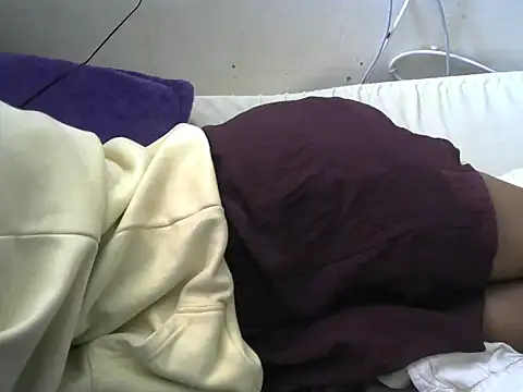 Ma-yolo001 online show from October 2, 2025, 8:18 am