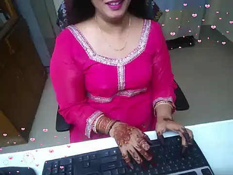 Arushisingh8888 online show from September 21, 2025, 9:58 am