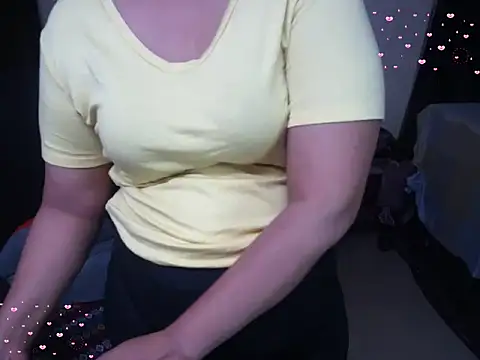 Arushisingh8888 online show from February 16, 2026, 1:54 pm