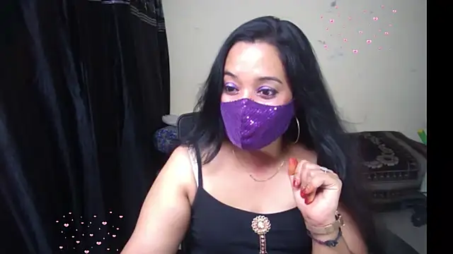 Arushisingh8888 online show from May 10, 2026, 2:41 pm