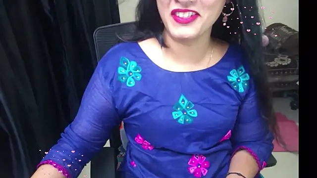 Arushisingh8888 online show from May 8, 2026, 1:48 pm