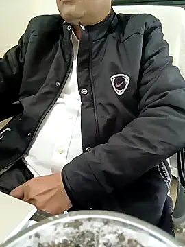 Hot-man39 online show from February 5, 2025, 12:06 pm