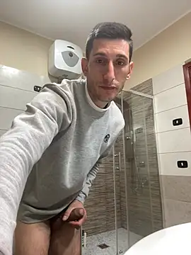 Gionnytav online show from February 1, 2026, 6:39 pm