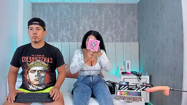 Liana Asaff online show from March 12, 2025, 8:31 pm