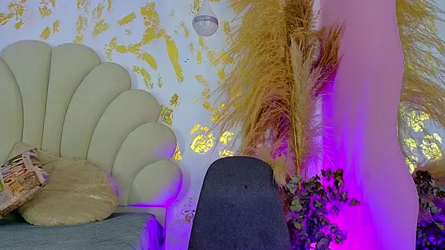 blaisysmith online show from October 21, 2025, 11:42 am