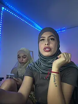 JannaNader12 online show from November 14, 2025, 11:41 pm