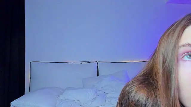 haileyishere online show from March 19, 2025, 7:06 pm