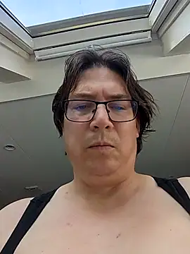 owned by goddess laurie online show from June 22, 2026, 2:58 pm