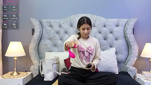 MontVta online show from October 6, 2025, 12:06 pm