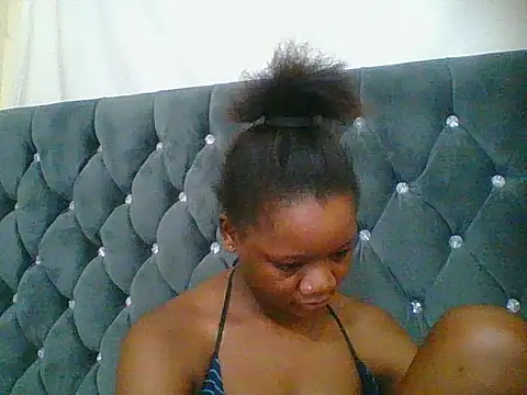 HotJeylee online show from December 21, 2025, 9:48 pm