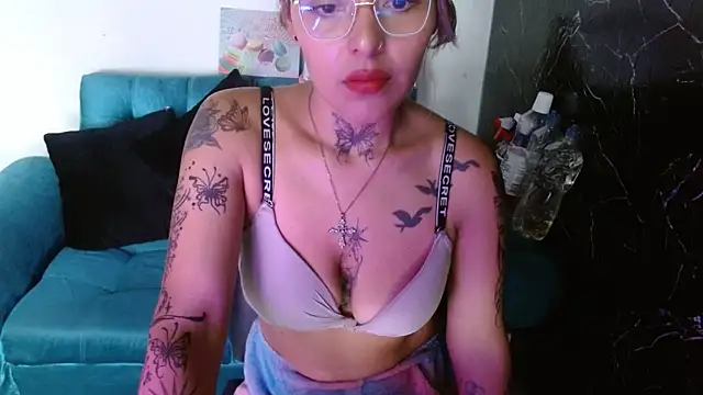 kronikafuckass online show from October 20, 2025, 6:41 pm