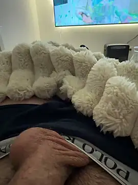 fuckitzer online show from February 19, 2026, 8:28 pm