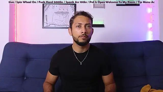 catalina y tylerjhons online show from February 16, 2025, 11:16 am