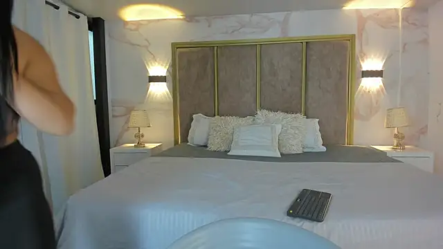 Snapshot of PaulinaDuarte chatting on June 4, 2026, 11:37 am PaulinaDuarte online show from June 4, 2026, 11:37 am