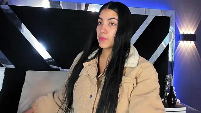 PaulinaDuarte online show from December 20, 2025, 11:24 am