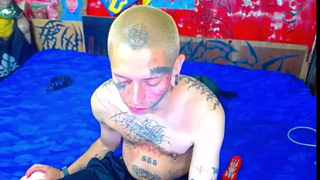 deivid estrada online show from November 6, 2025, 4:33 pm