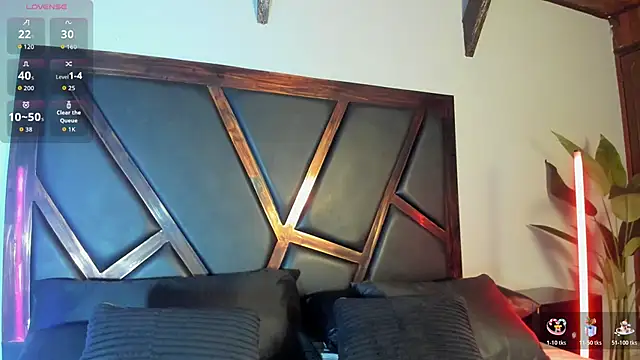 EmiliWilliams online show from March 17, 2026, 11:19 pm