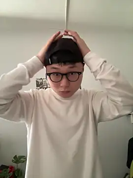 Eric246 online show from February 9, 2026, 5:49 am