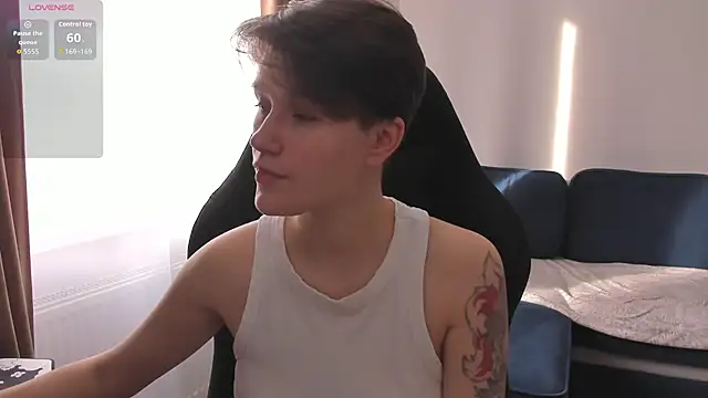 JessieFlower online show from February 20, 2026, 7:43 am