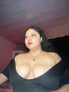 Snapshot of Kym_Owens chatting on February 23, 2026, 1:18 am Kym Owens online show from February 23, 2026, 1:18 am