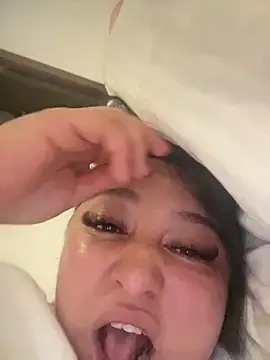 Snapshot of Kym_Owens chatting on March 8, 2026, 1:44 am Kym Owens online show from March 8, 2026, 1:44 am