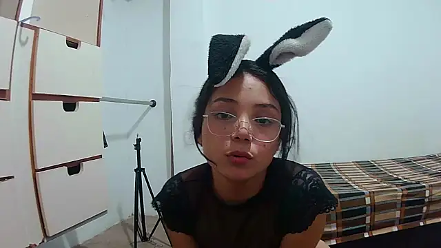 Snapshot of linzeysmith4 chatting on March 15, 2025, 6:58 am linzeysmith4 online show from March 15, 2025, 6:58 am