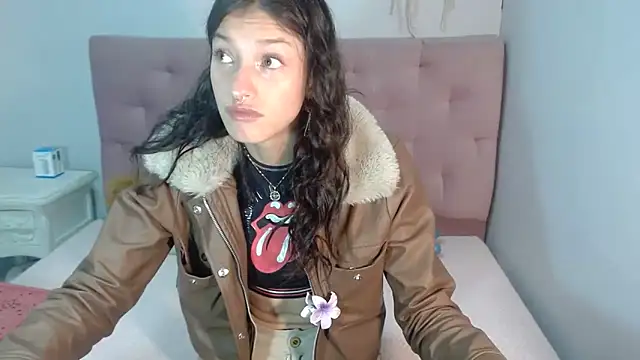 Emma-Wilson online show from March 20, 2025, 4:31 pm