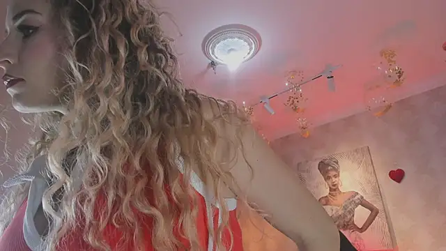 Snapshot of Shantall__ chatting on March 19, 2026, 10:59 am Shantall online show from March 19, 2026, 10:59 am