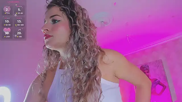 Shantall   online show from October 13, 2025, 11:01 am