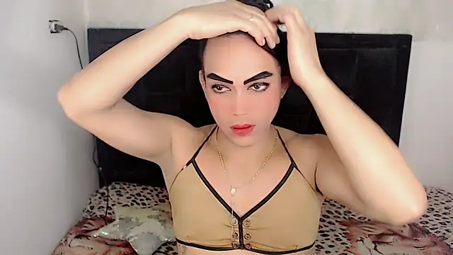 Michell Queen online show from May 1, 2026, 5:12 am