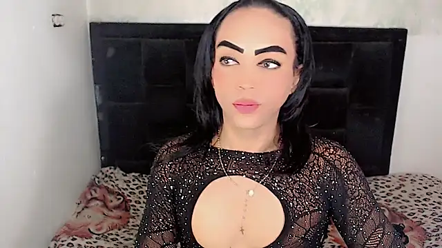 Michell Queen online show from May 8, 2026, 4:49 am