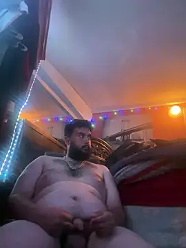 Snapshot of bigdickgio6923 chatting on February 28, 2026, 2:22 am bigdickgio6923 online show from February 28, 2026, 2:22 am