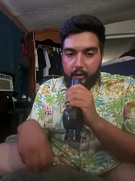 bigdickgio6923 online show from May 16, 2026, 10:31 pm