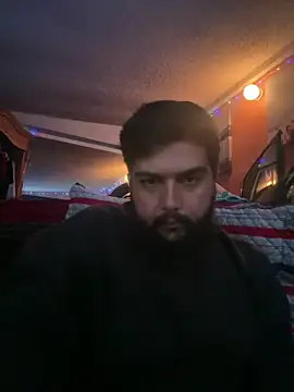 Snapshot of bigdickgio6923 chatting on February 8, 2026, 3:21 pm bigdickgio6923 online show from February 8, 2026, 3:21 pm