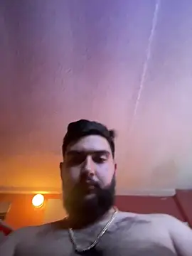 bigdickgio6923 online show from November 15, 2025, 6:39 am