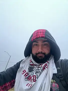 Snapshot of bigdickgio6923 chatting on February 13, 2026, 1:00 pm bigdickgio6923 online show from February 13, 2026, 1:00 pm