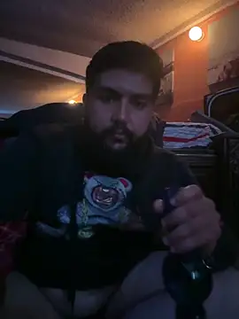 Snapshot of bigdickgio6923 chatting on March 18, 2026, 11:16 pm bigdickgio6923 online show from March 18, 2026, 11:16 pm