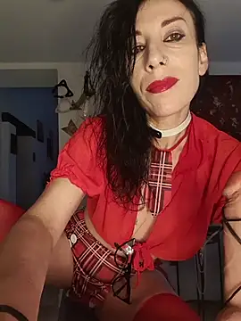freyamoret online show from July 6, 2026, 3:46 am
