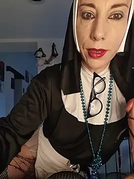 freyamoret online show from July 5, 2026, 4:19 am