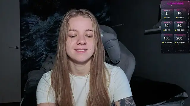 candy maggie online show from December 15, 2025, 5:19 pm