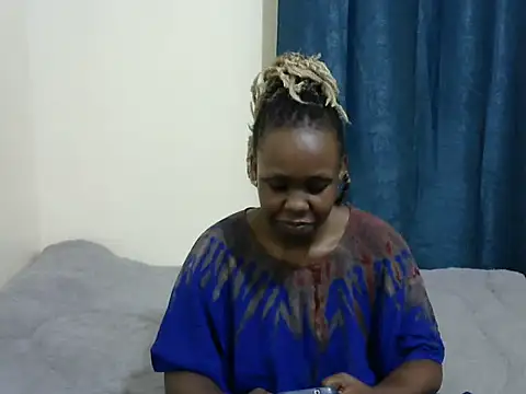 Kariselle- online show from November 21, 2025, 5:45 pm